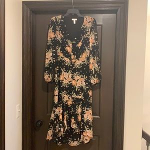 NWT - beautiful asymmetrical floral dress
